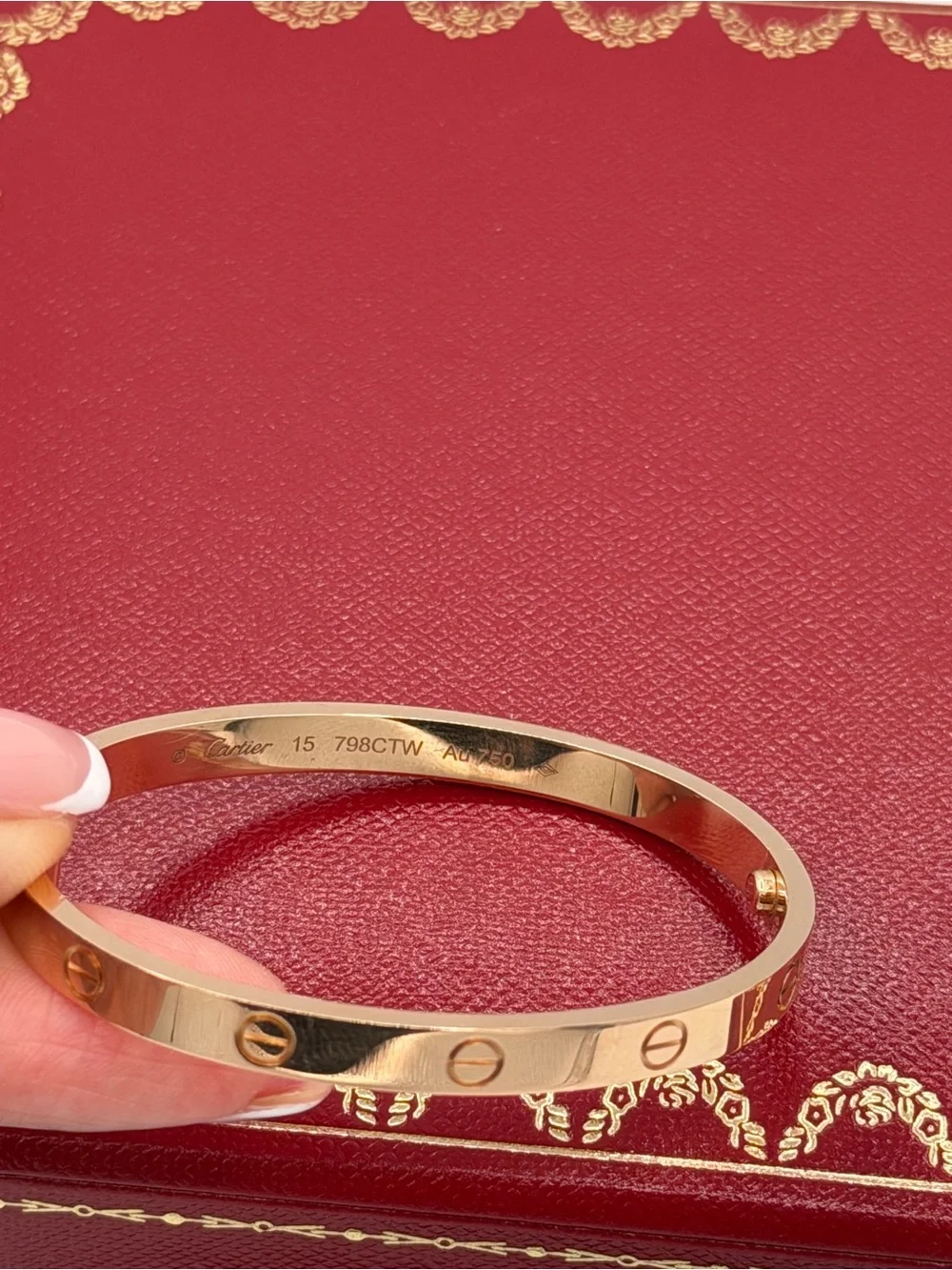 Cartier Rose Gold Love Bracelet MEDIUM - Picture 4 of 4